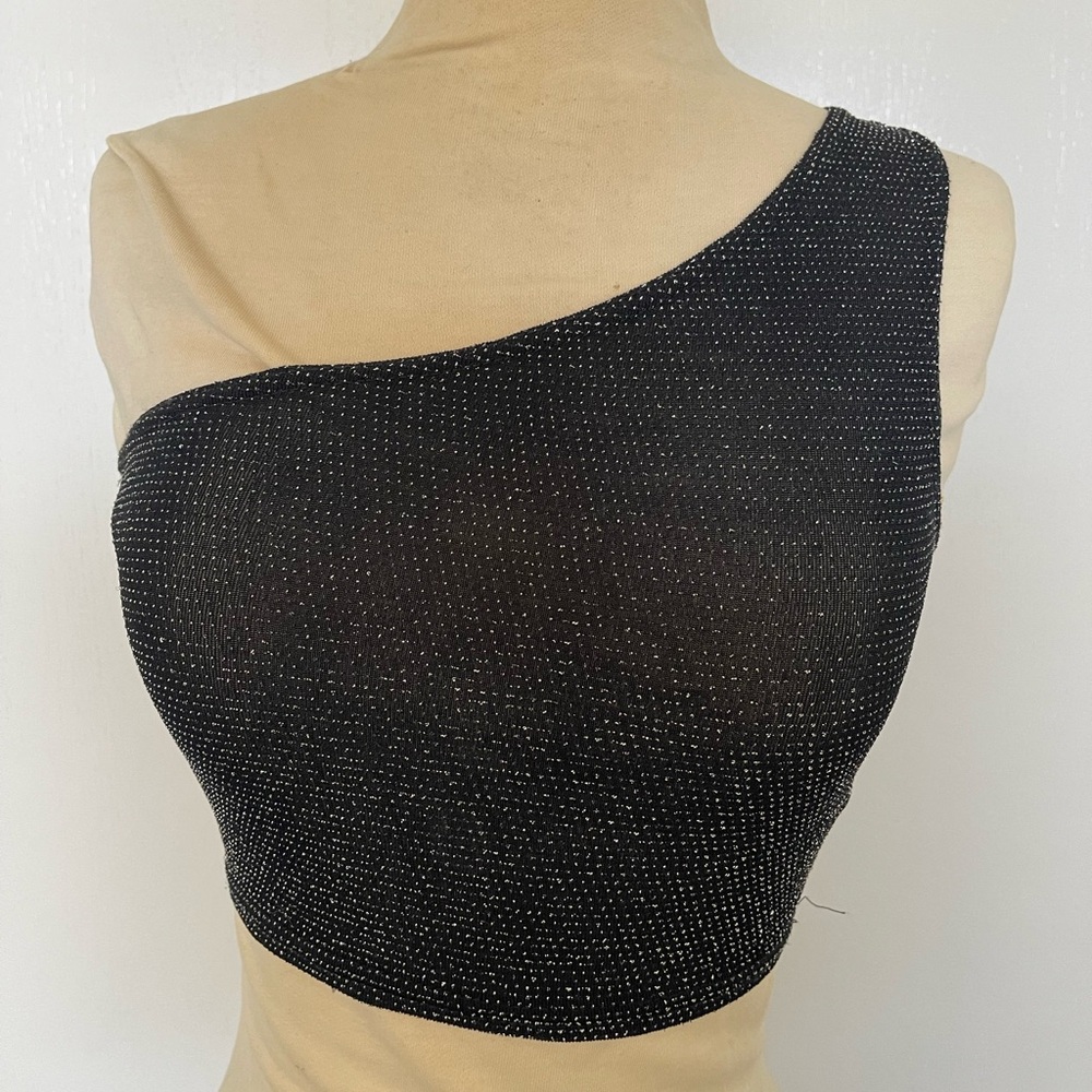 Black One-Shoulder Top